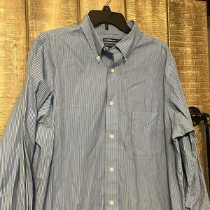 Croft & barrow classic fit button down shirt